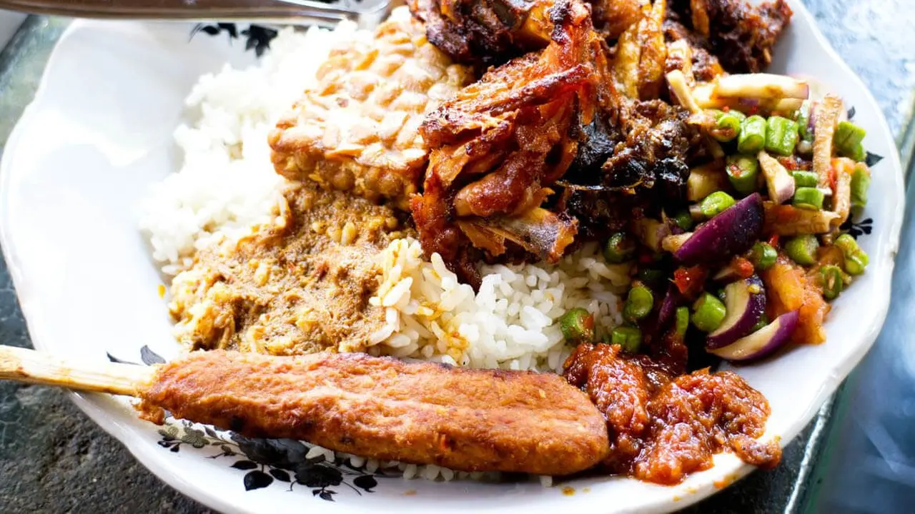 Nasi Campur Lombok